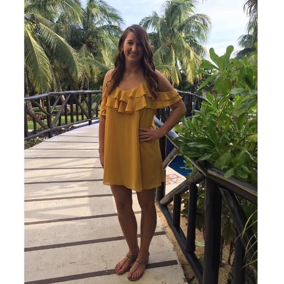 Meet your Posher, Sara - Picture 1 of 1